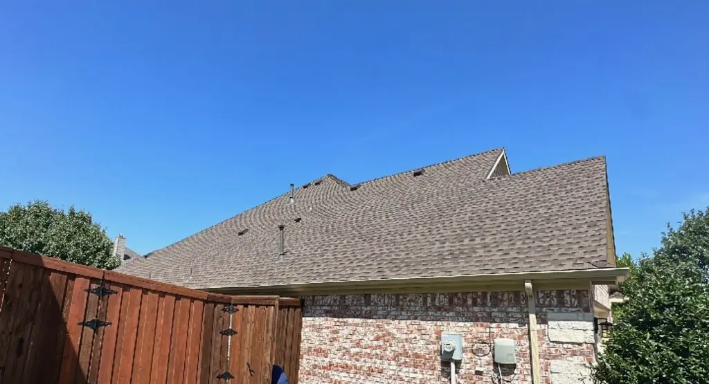 Completed roof replacement project in Cedar Falls